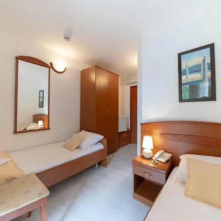 Hygge Biograd Na Moru